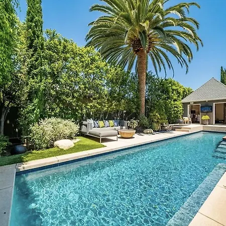 Los Angeles Oasis Villa With Heated Pool & Spa